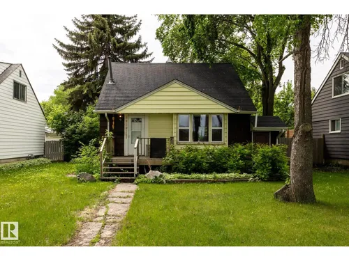 5919 121 AV NW, Edmonton - $239,900