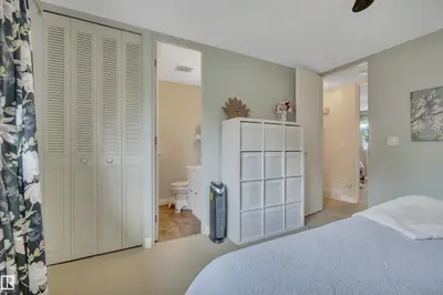 Interior photo 4 of 14 MEADOWOOD CR
