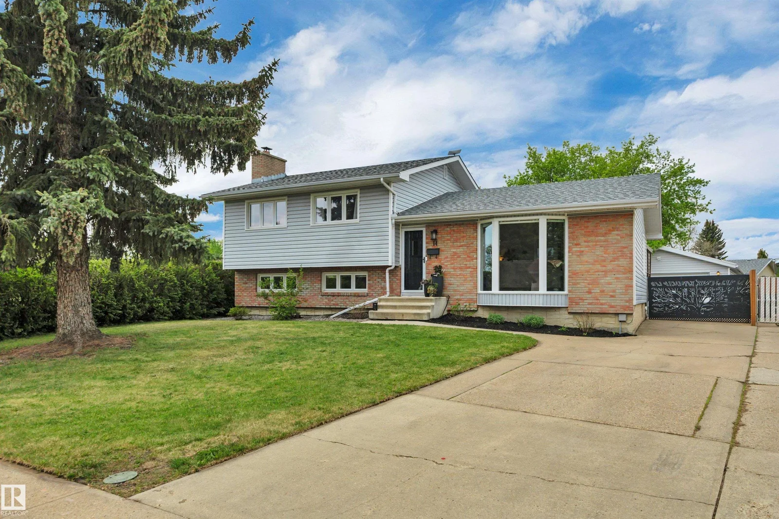 14 MEADOWOOD CR, Sherwood Park - 4 bedroom Detached Single Family for sale