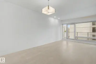 Interior photo 2 of #1003 9720 106 ST NW