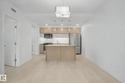 Interior photo 4 of #1003 9720 106 ST NW