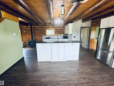 Interior photo 3 of 