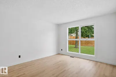 Interior photo 3 of #260 3307 116A AV NW NW