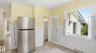 Interior photo 3 of 5206 45 AV