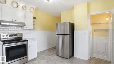 Interior photo 2 of 5206 45 AV