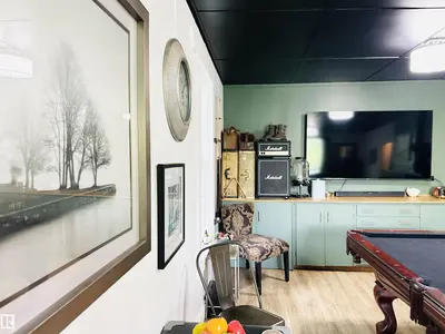 Interior photo 3 of 4320 51A ST