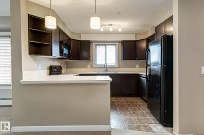 Interior photo 2 of #204 3715 WHITELAW LN NW
