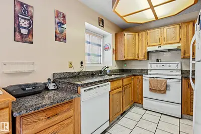 Interior photo 4 of 4 WINDERMERE CR