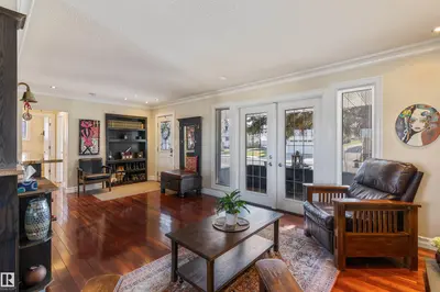 Interior photo 2 of 25 MOUNT ROYAL DR