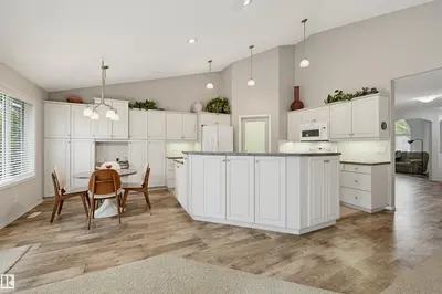 Interior photo 3 of #15 600 REGENCY DR