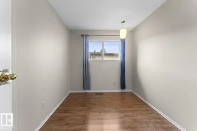Interior photo 3 of 210 22 ST