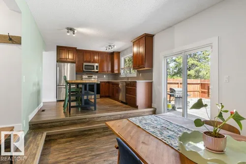 2937 130 AV NW, Edmonton - $249,900