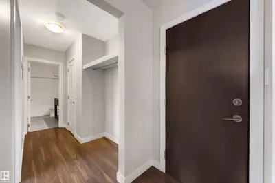 Interior photo 4 of #32 10015 83 AV NW