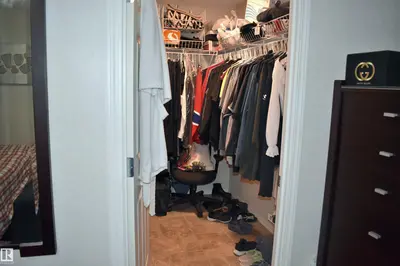 Interior photo 2 of 52 Evergreen PA NW