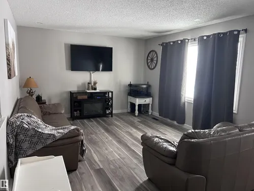 4515 54 Ave, Tofield - $349,900