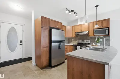 Interior photo 1 of #407 802 12 ST