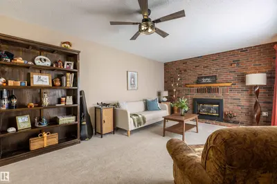 Interior photo 4 of 5115 49 AV