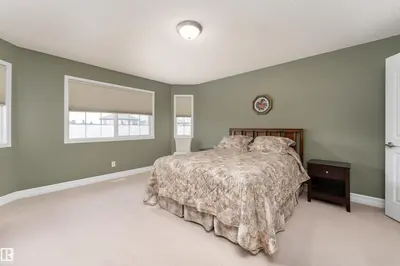 Interior photo 4 of 47 LAMPLIGHT DR