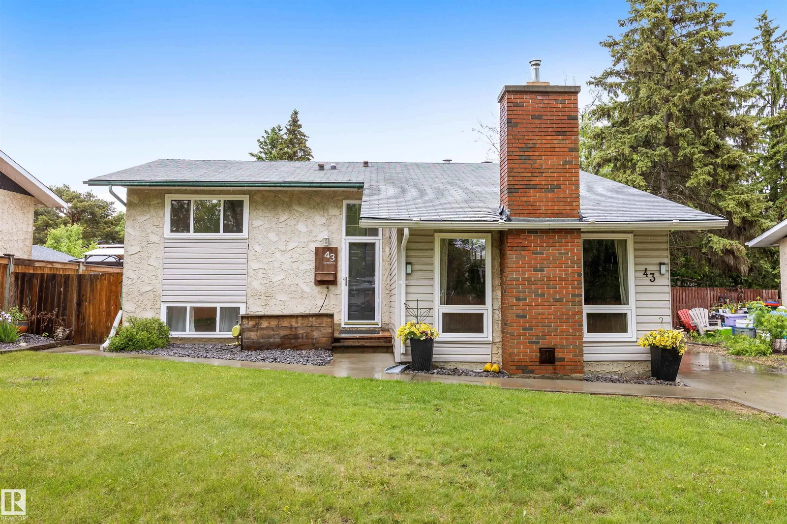 43 LAYDON DR, St. Albert - 3 bedroom Detached Single Family for sale