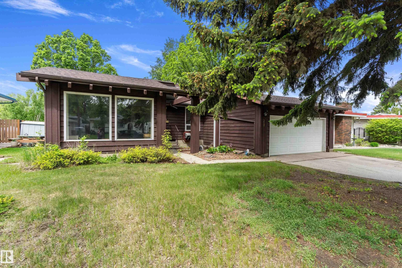21 GRAHAM AV, St. Albert - 4 bedroom Detached Single Family for sale