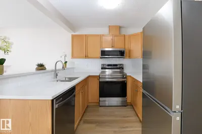Interior photo 3 of #55 14603 MILLER BV NW