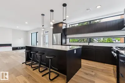 Interior photo 4 of #6 10331 Wadhurst RD NW