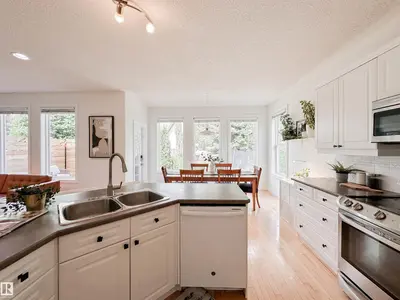 Interior photo 4 of 10 ORLEANS CT