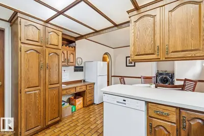Interior photo 2 of 11216 21 AV NW