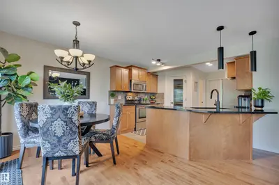 Interior photo 3 of 52 SELKIRK PL