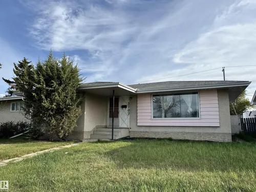 5707 90 AV NW, Edmonton - $384,900