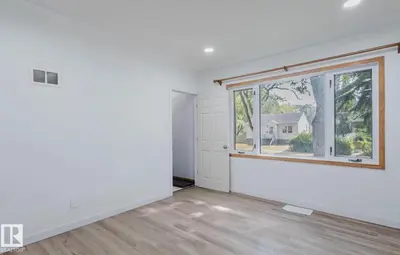 Interior photo 1 of 10948 75 AV NW