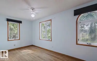 Interior photo 3 of 10948 75 AV NW