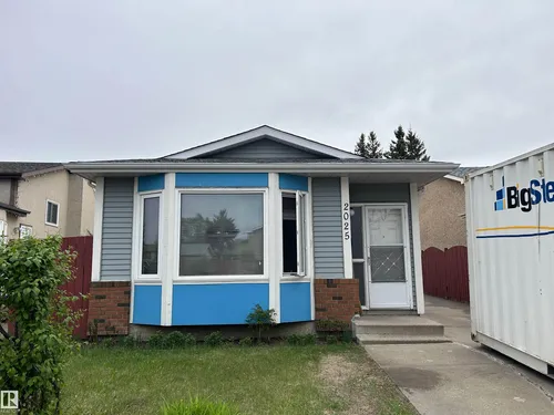 2025 108 ST NW, Edmonton - $395,000