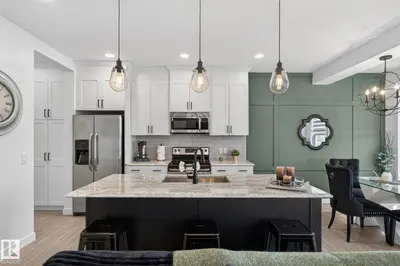 Interior photo 1 of 8612 CUSHING PL SW