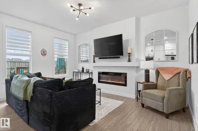 Interior photo 4 of 8612 CUSHING PL SW