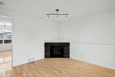 Interior photo 2 of 14014 158A AV NW