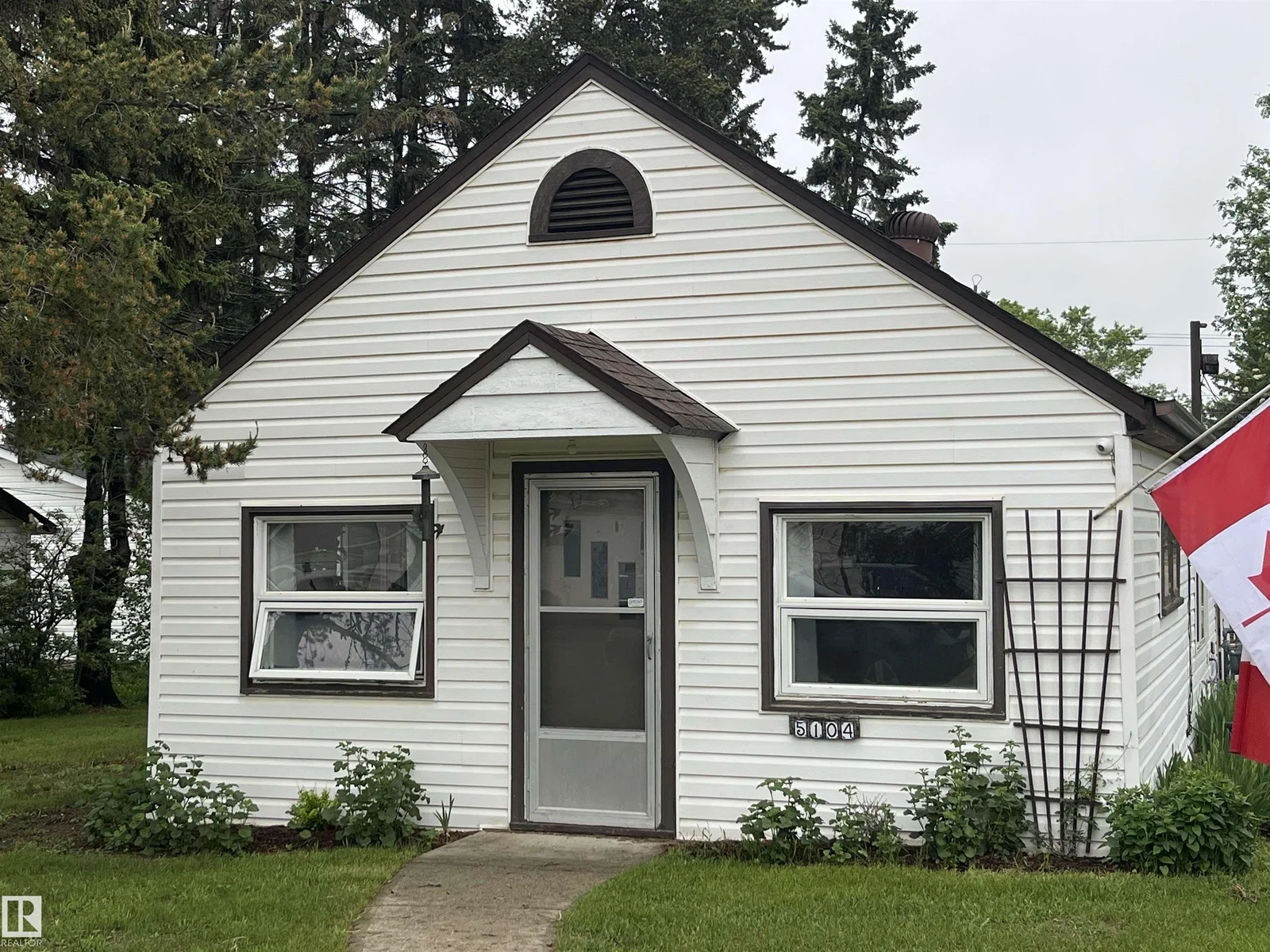 5104 55 AV, Tofield - 2 bedroom Detached Single Family for sale
