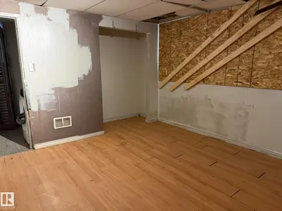 Interior photo 2 of 13208 91 ST NW