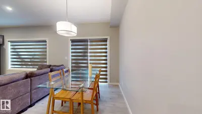 Interior photo 4 of 607 31 AV NW
