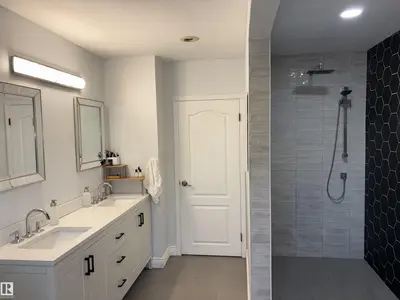 Interior photo 2 of 14016 85 AV NW