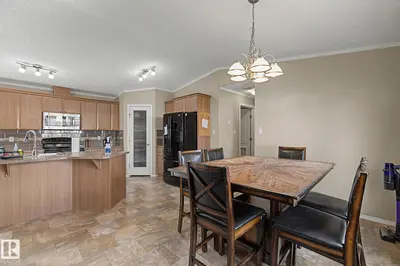 Interior photo 2 of 6 The Parkway NW