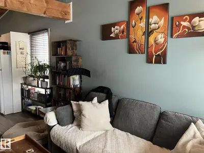 Interior photo 3 of 14622 118 STREET NW