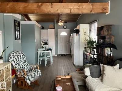 Interior photo 4 of 14622 118 STREET NW