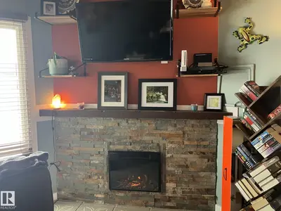 Interior photo 2 of 14622 118 STREET NW