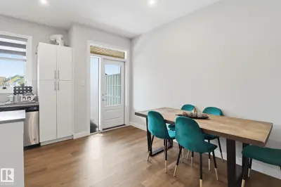 Interior photo 2 of #25 1051 GRAYDON HILL BV SW