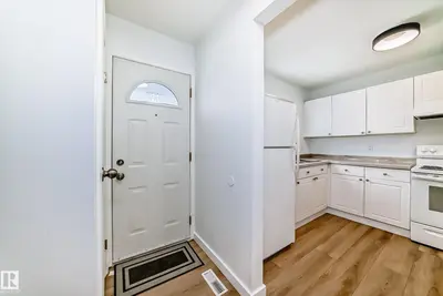 Interior photo 1 of 9D CASTLE TC NW