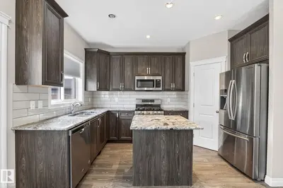 Interior photo 2 of 6927 cardinal wynd SW