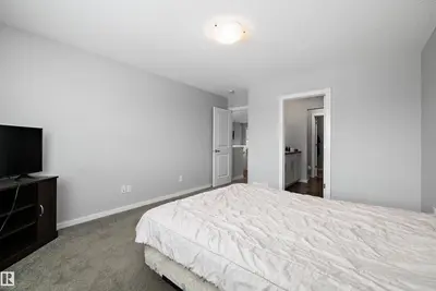Interior photo 4 of 7 Stout PL