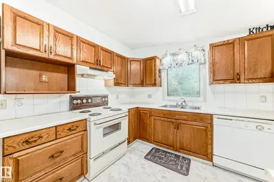Interior photo 2 of 128 PINE ST