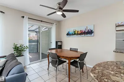 Interior photo 2 of 5313 RUE PARK ST